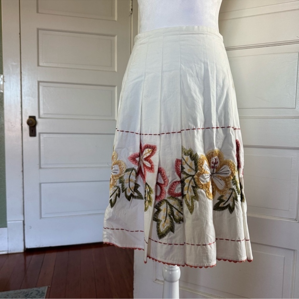 Sunny Leigh Vintage Embroidered Floral Skirt – Size 4P - Picture 3 of 12